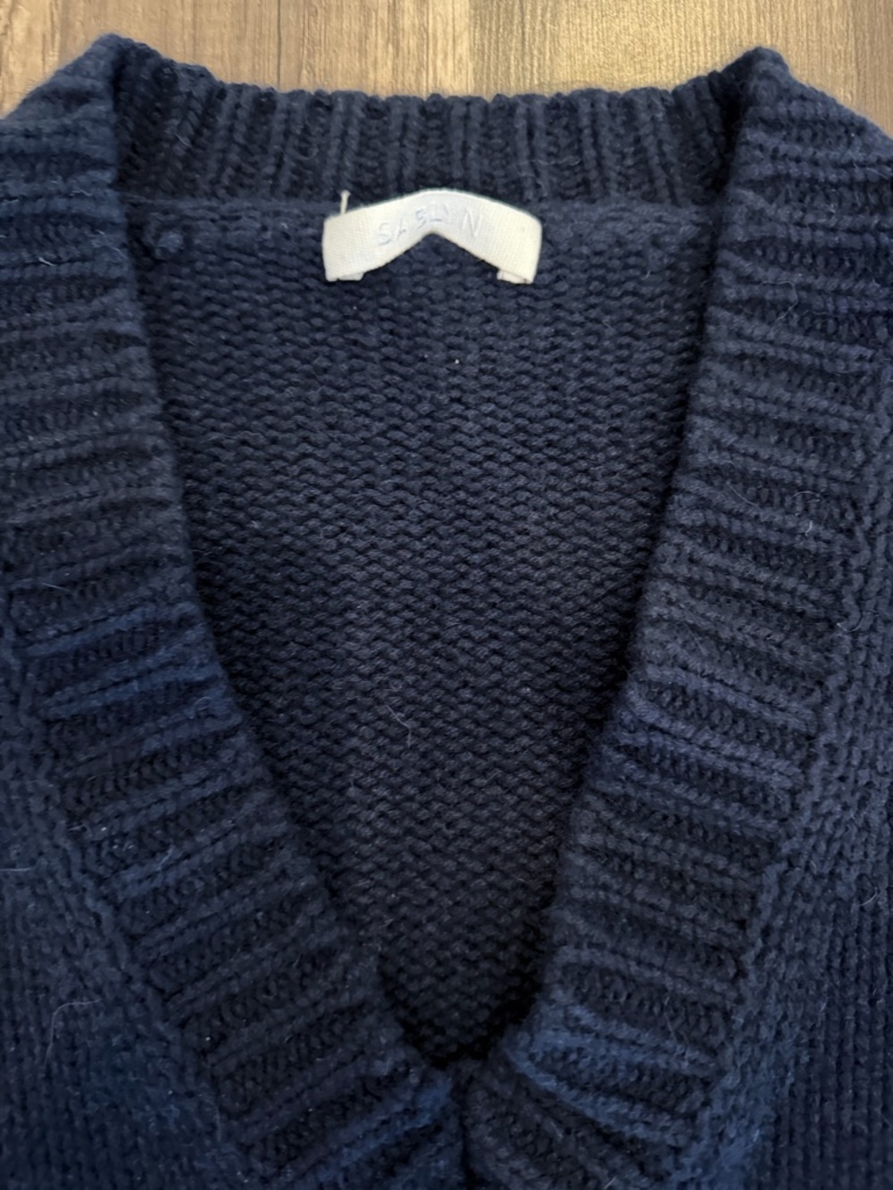 Sablyn CORA 100% CASHMERE SCOOP NECK SWEATER | MIDNIGHT NAVY Women’s L/XL - Picture 4 of 11